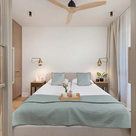 Elegancki Z Miejscem Do Pracy I Balkonem W Krakowie By Renters Διαμέρισμα